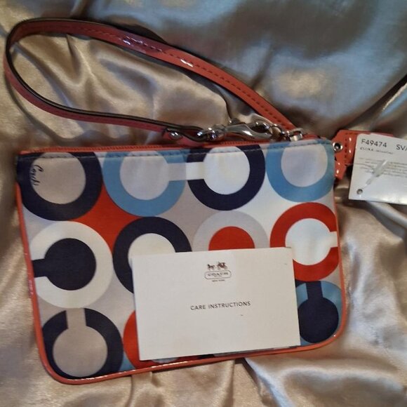 NWT Coach Madsion Op Art Satin Multi Color Wristlet - Picture 4 of 5